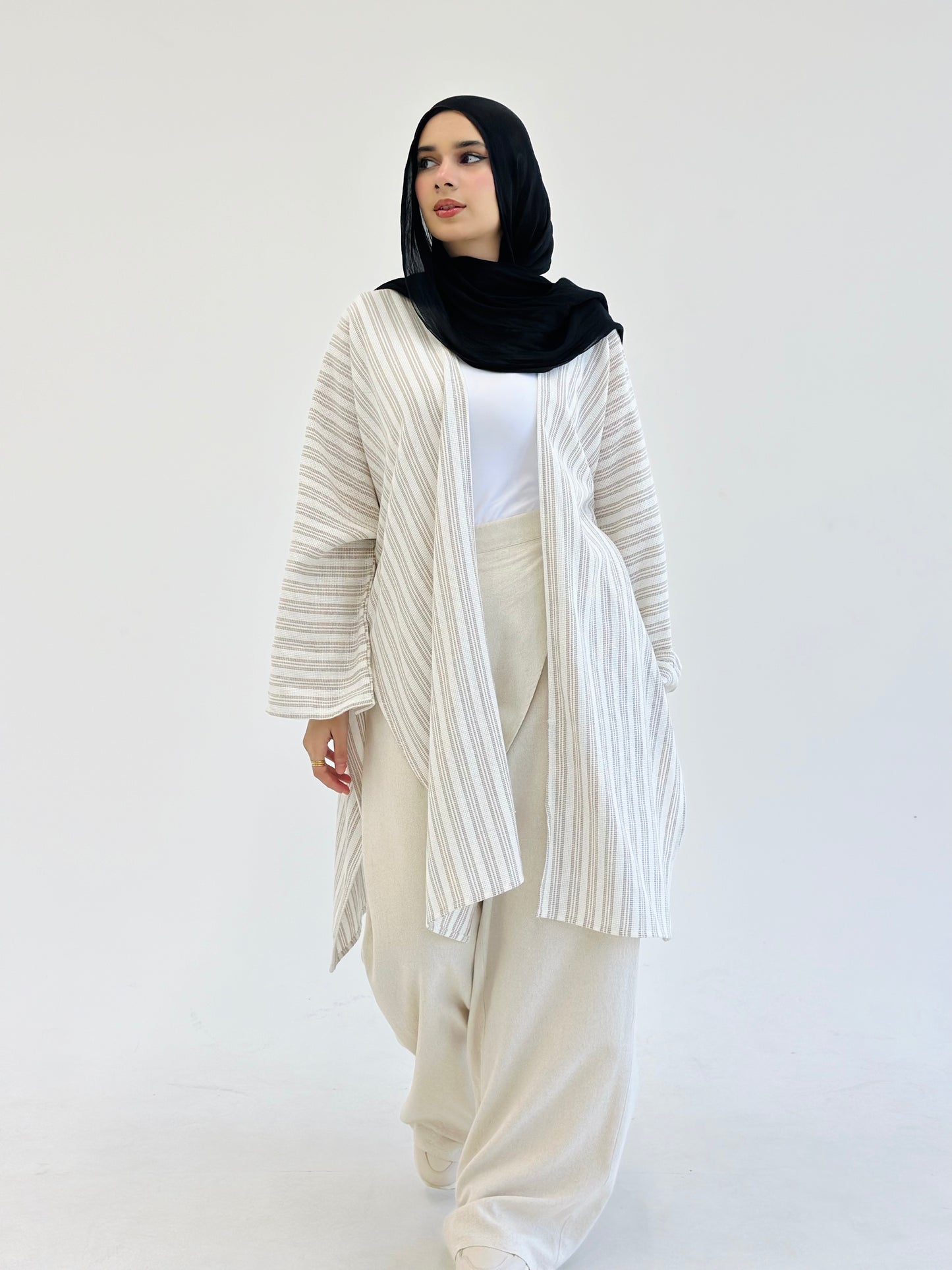 Twisted Stripped Cardigan - Beige