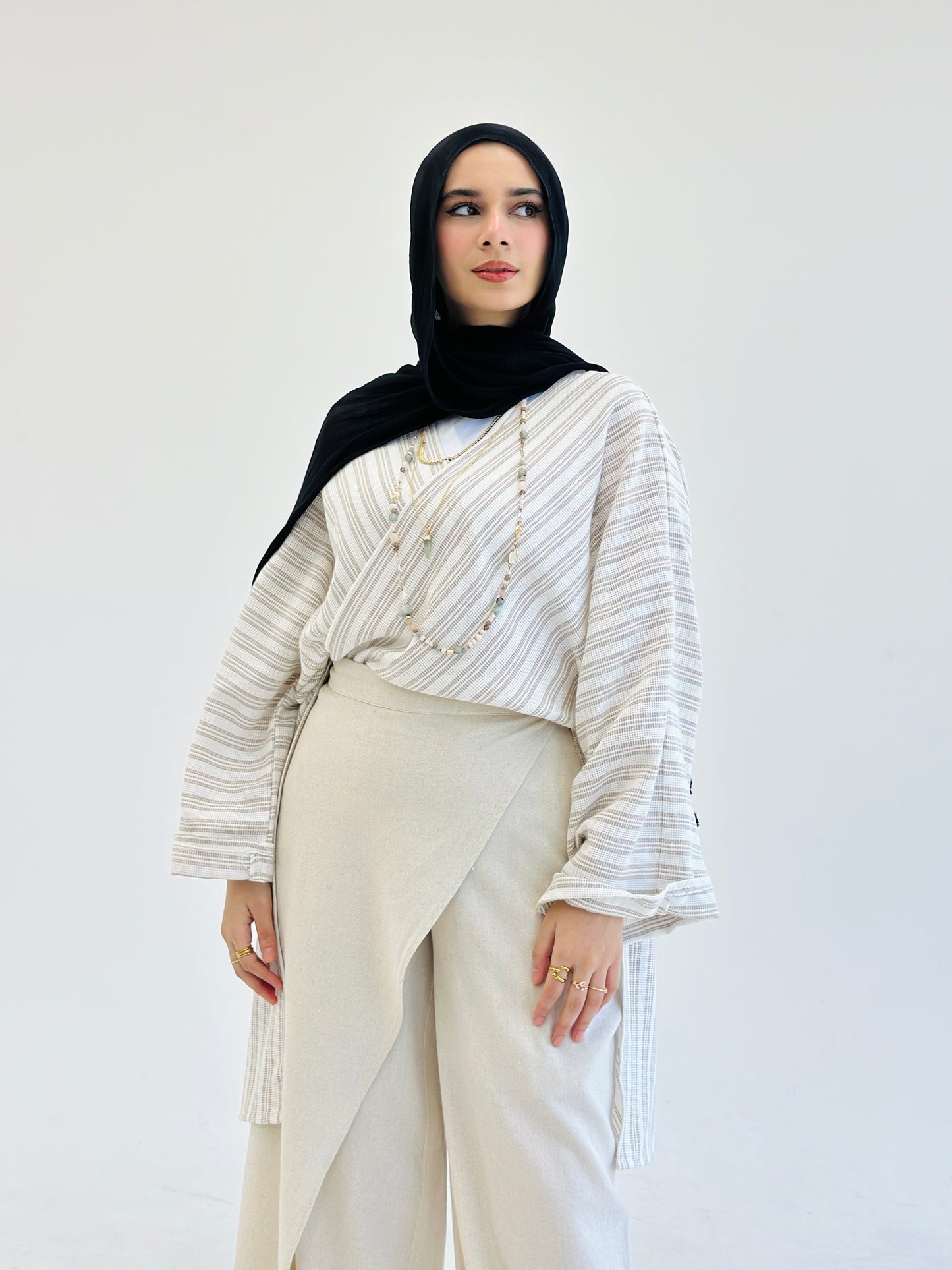 Twisted Stripped Cardigan - Beige