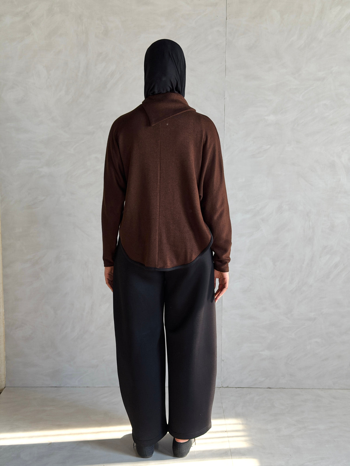 Asymmetric knit Top - Brown
