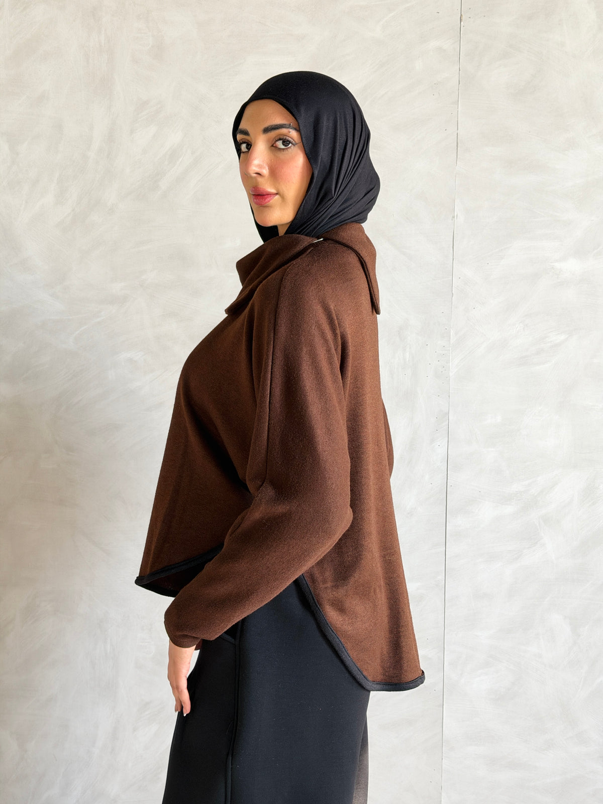 Asymmetric knit Top - Brown