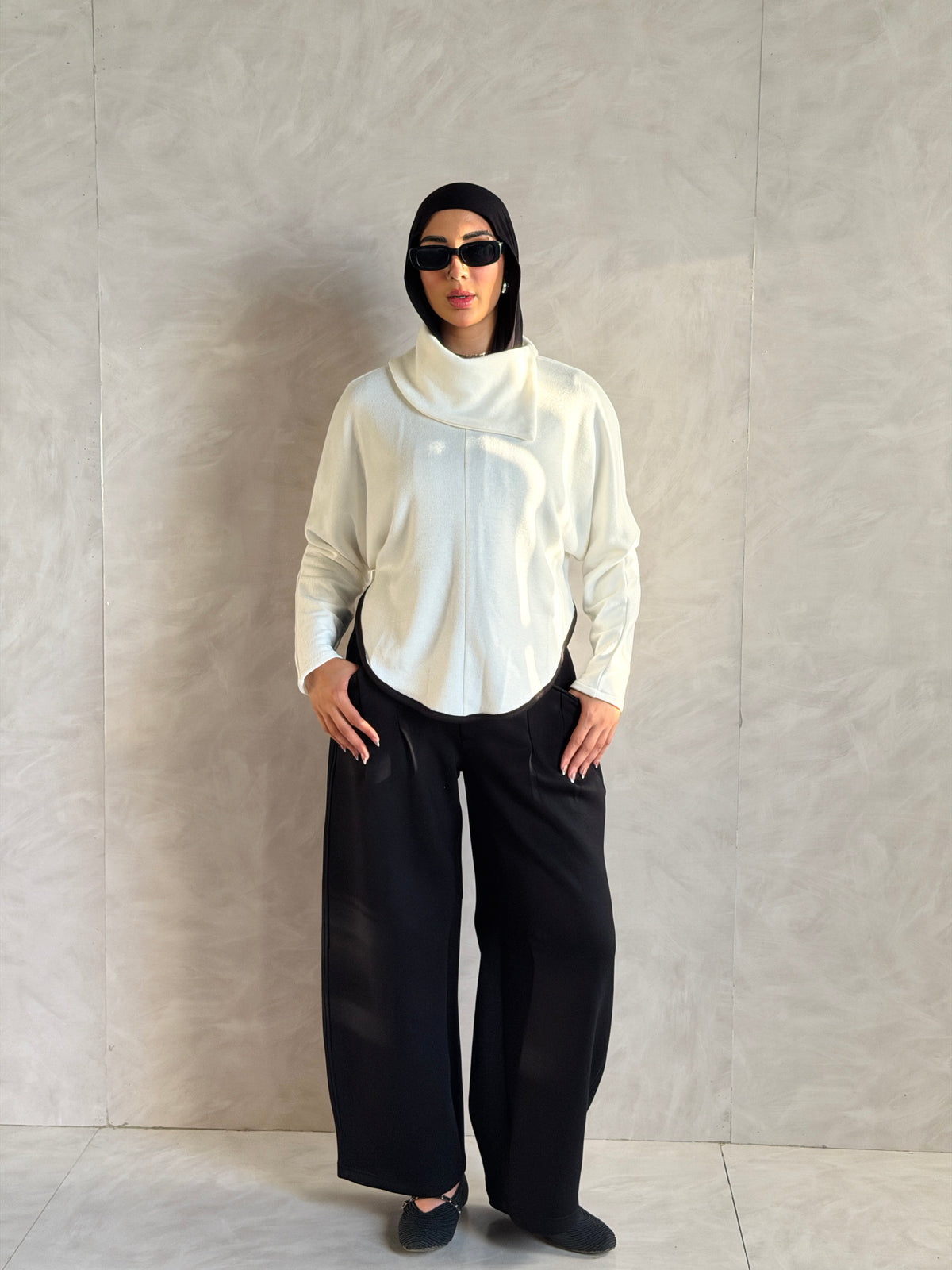 Asymmetric knit Top - White