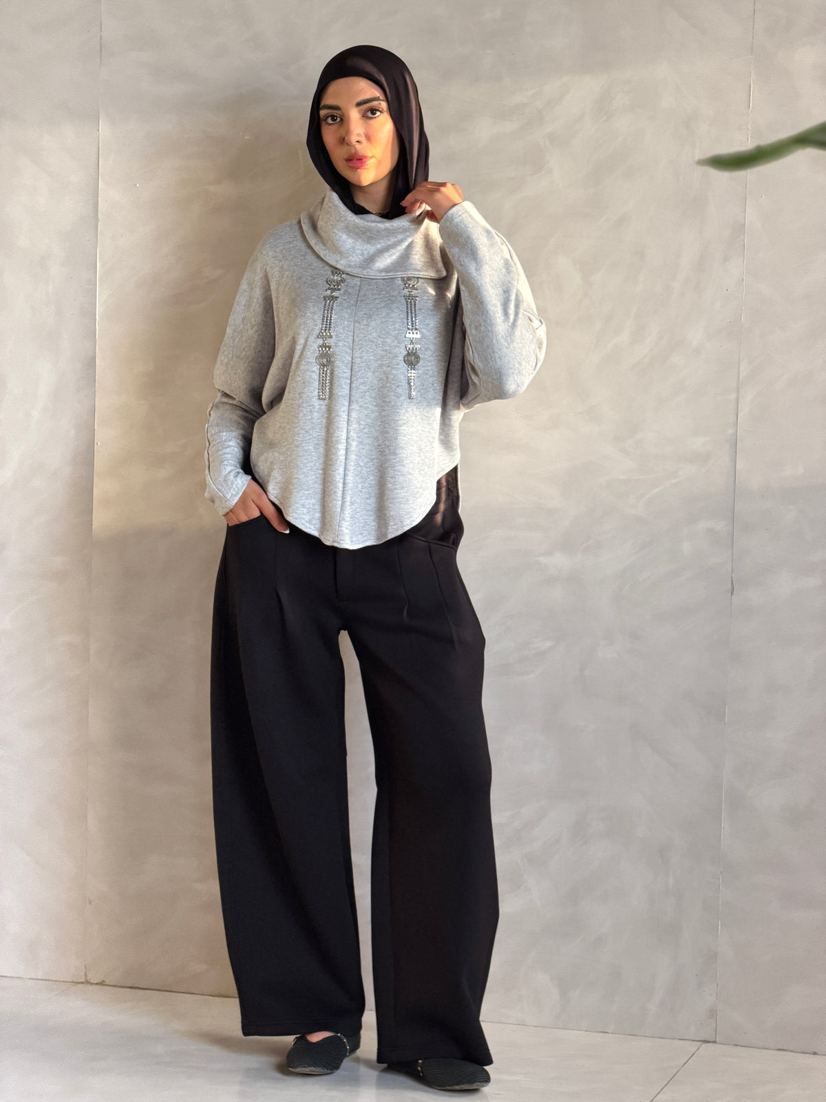 Asymmetric knit Top - Gray