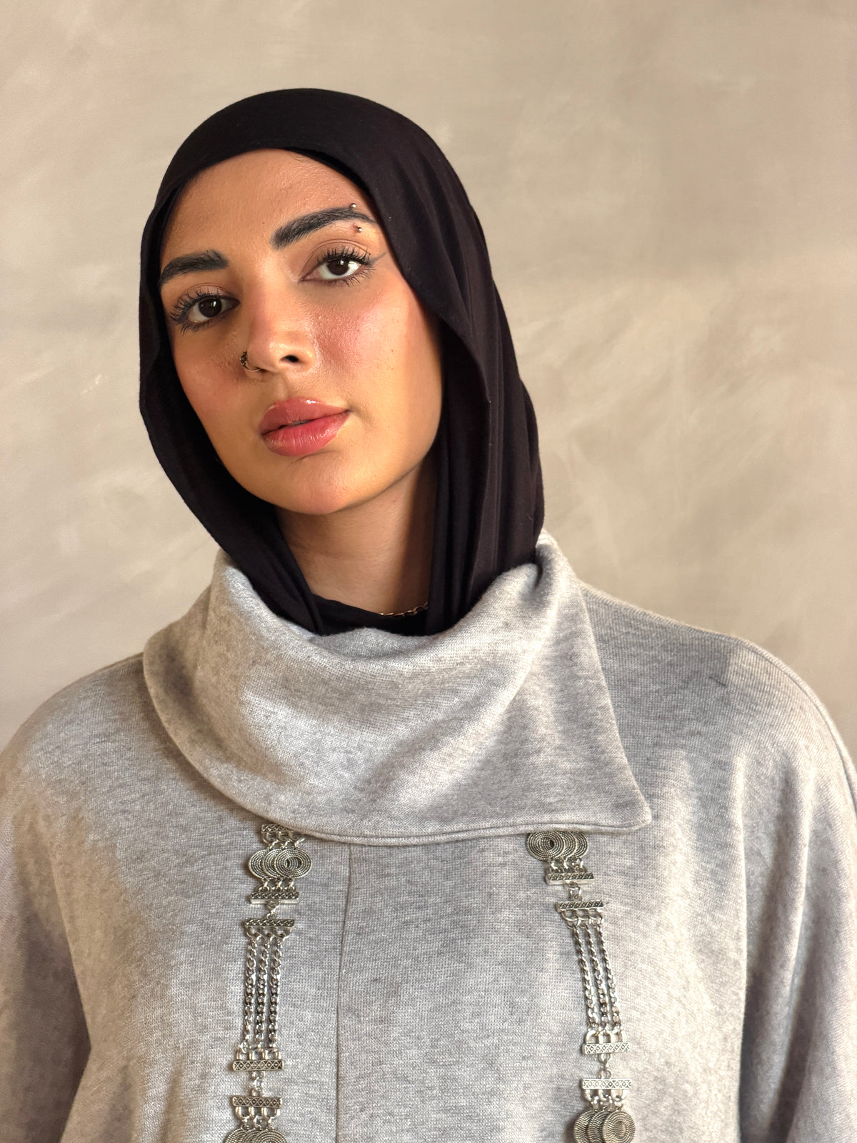 Asymmetric knit Top - Gray