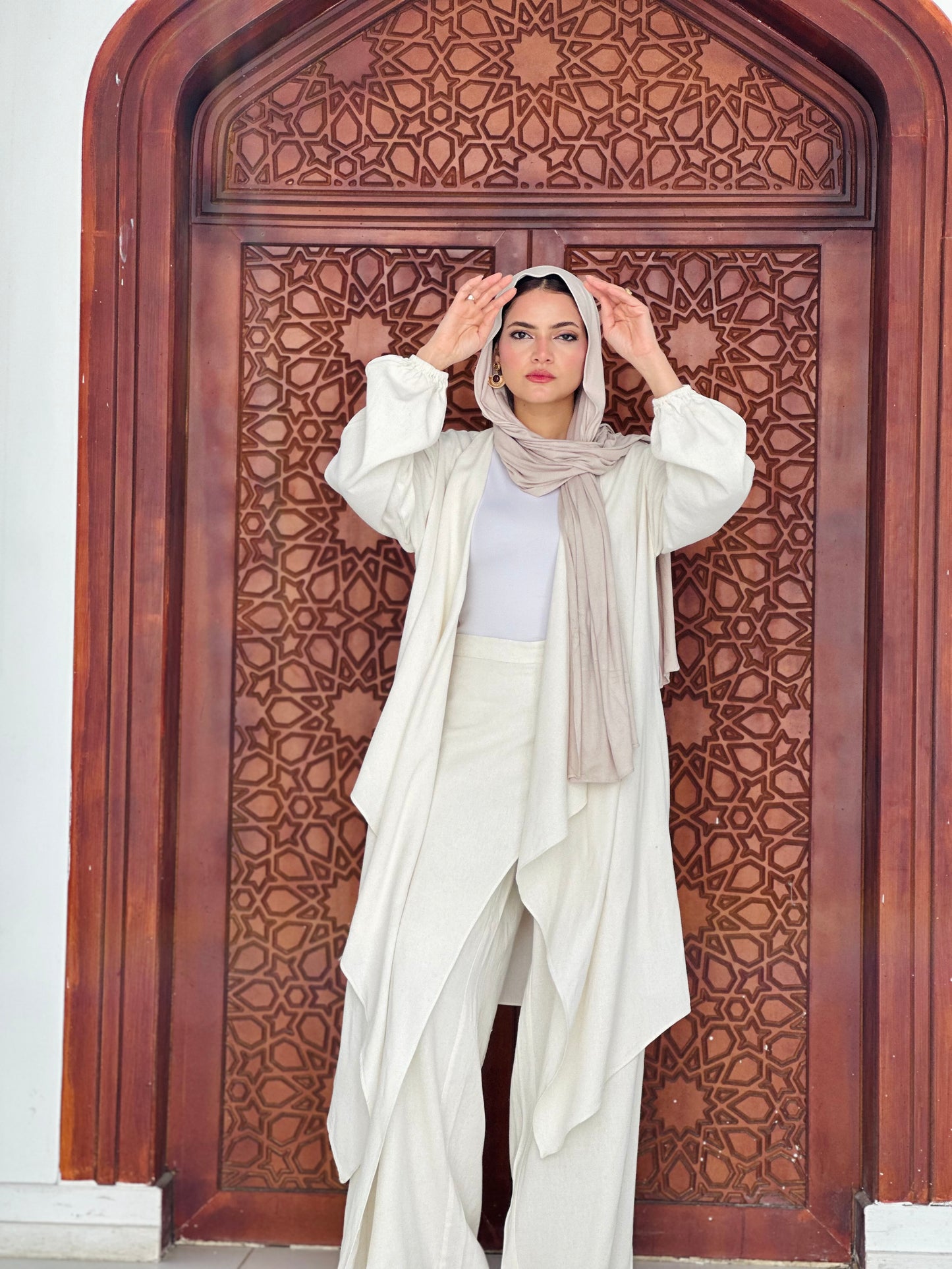 Linen Flowy Cardigan - Beige