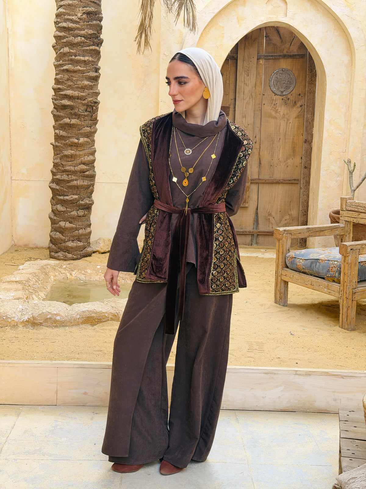 Oriental Embroidery Vest - Brown