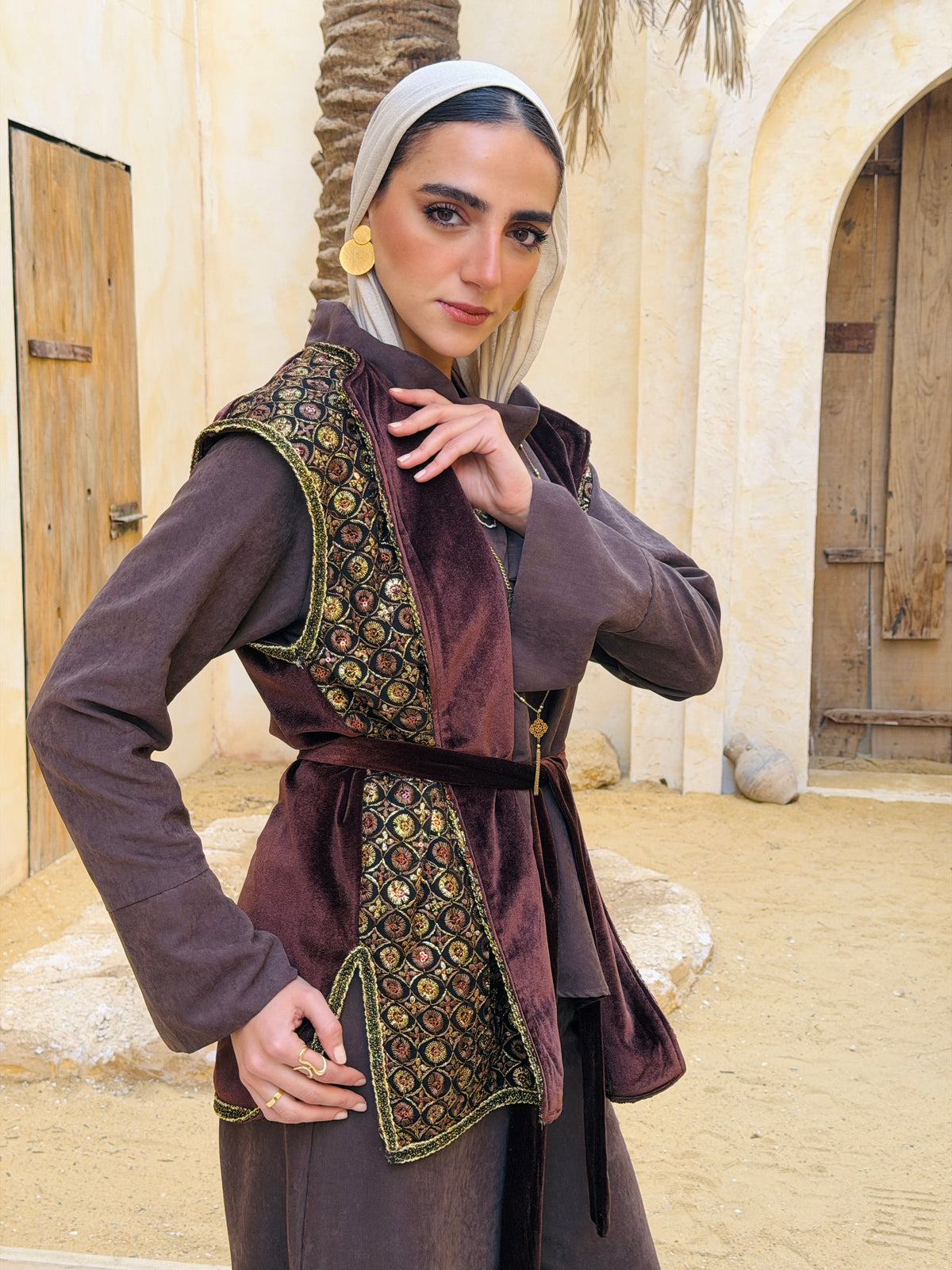 Oriental Embroidery Vest - Brown