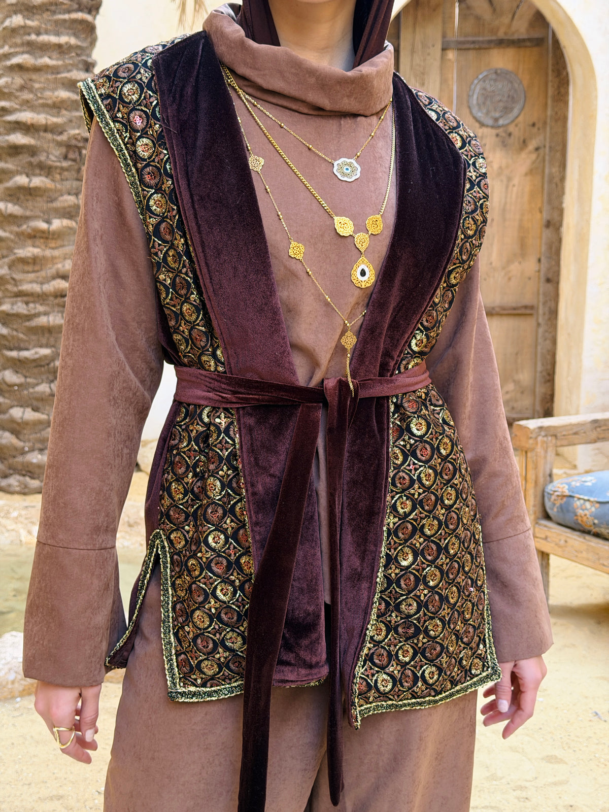 Oriental Embroidery Vest - Brown
