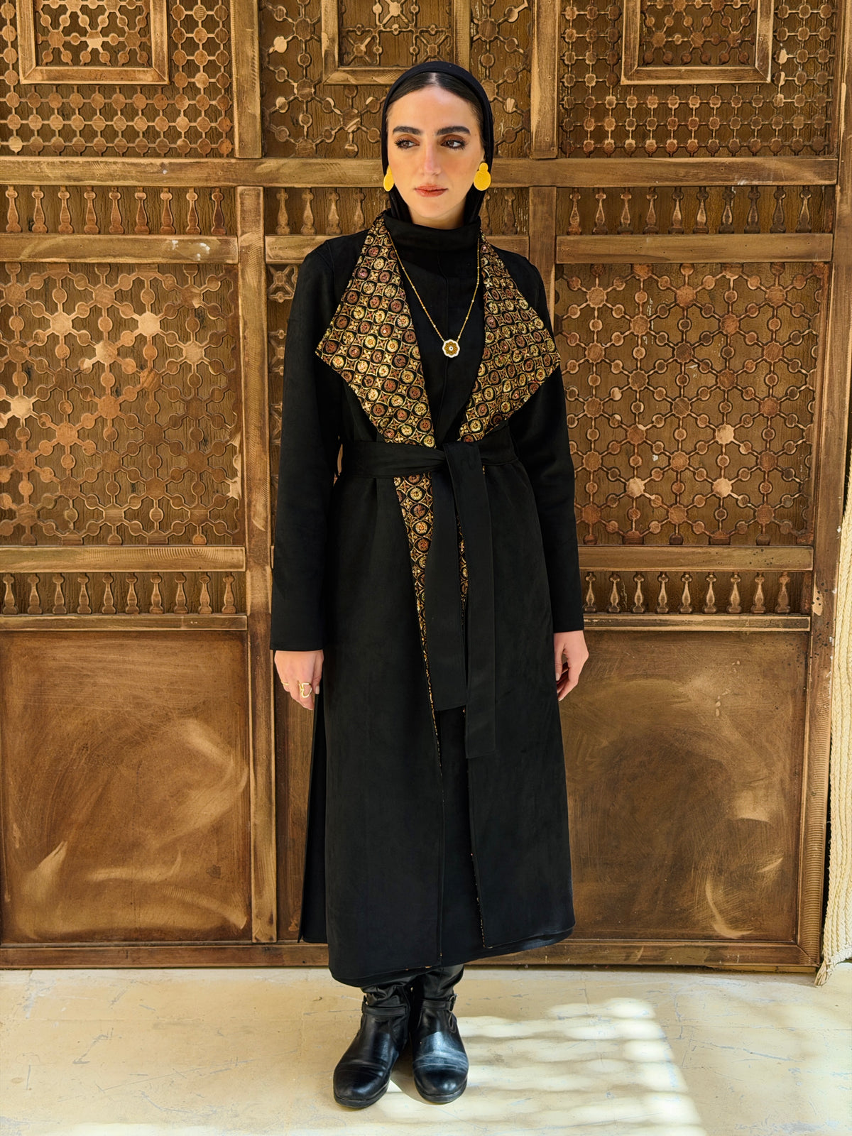 Embroidery Vest - Black